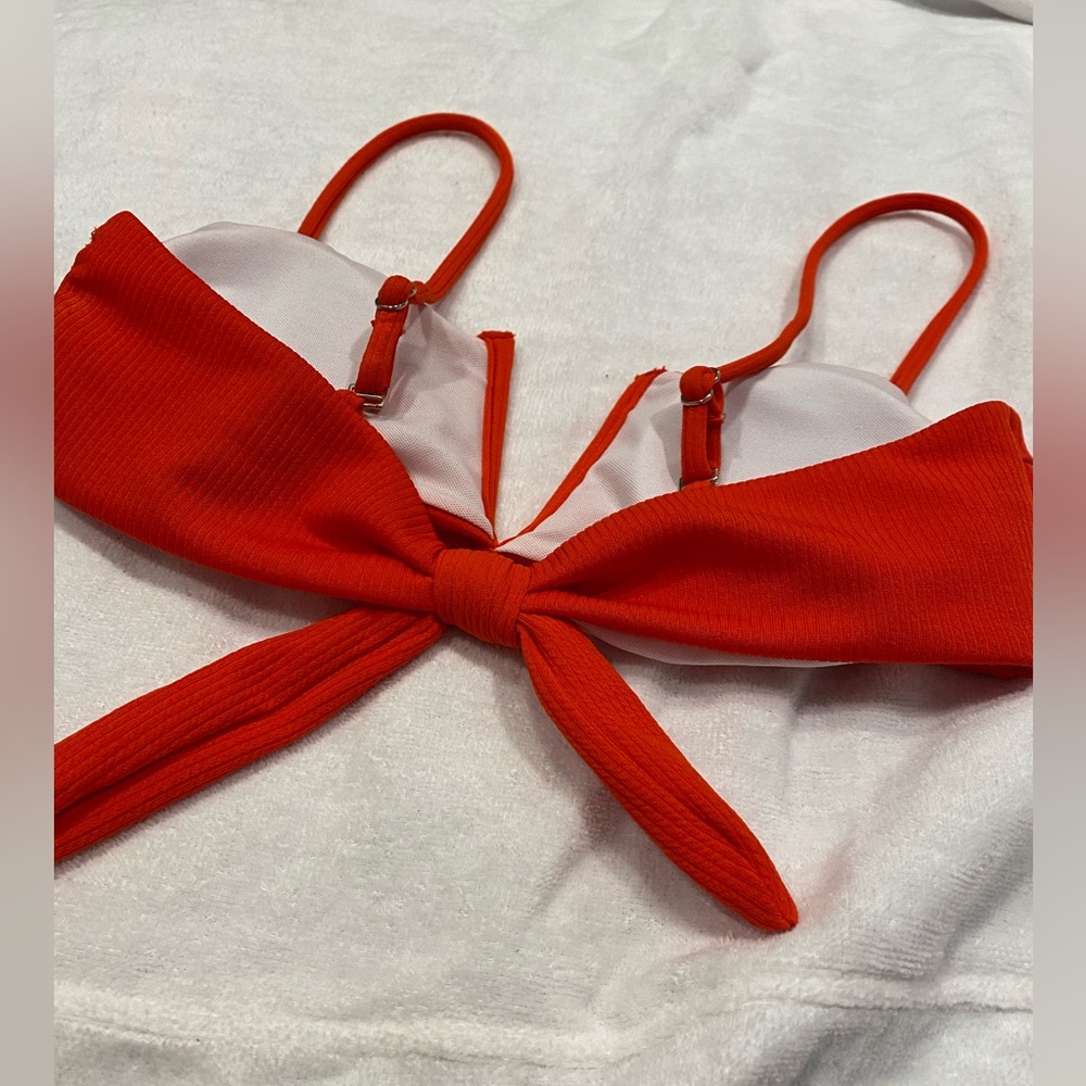 Two Bikini Tops Bundle - Picture 3 of 8